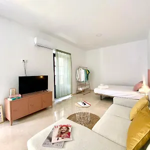  Apartment - Alameda